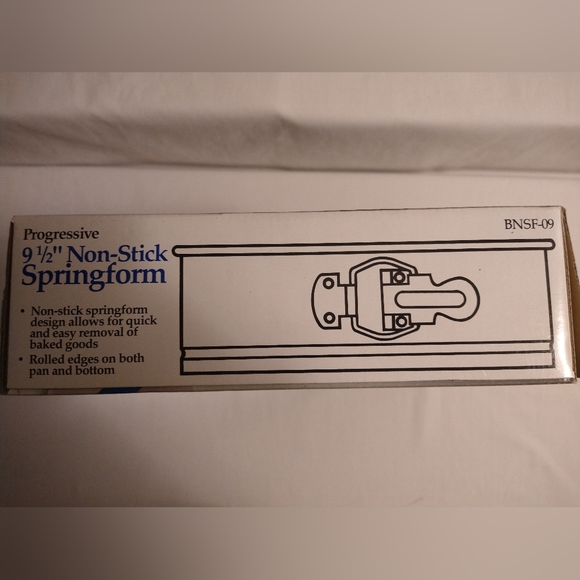 PROGRESSIVE 9 1/2 INCH SPRING FORM CAKE PAN (NWT) - Picture 6 of 6
